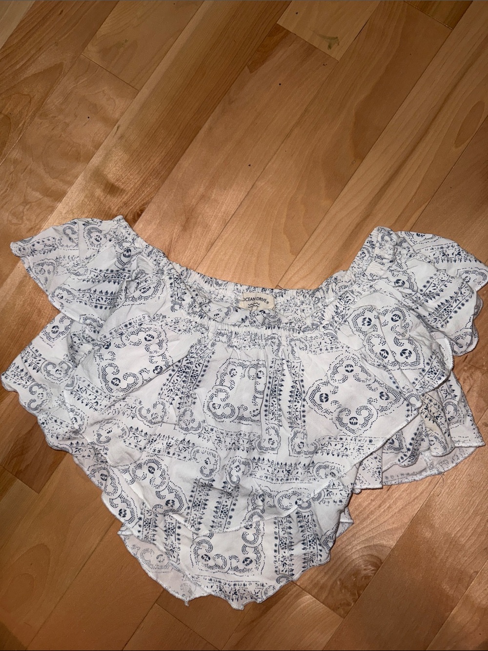 Ocean Drive White Top with Navy Paisley Print SM
